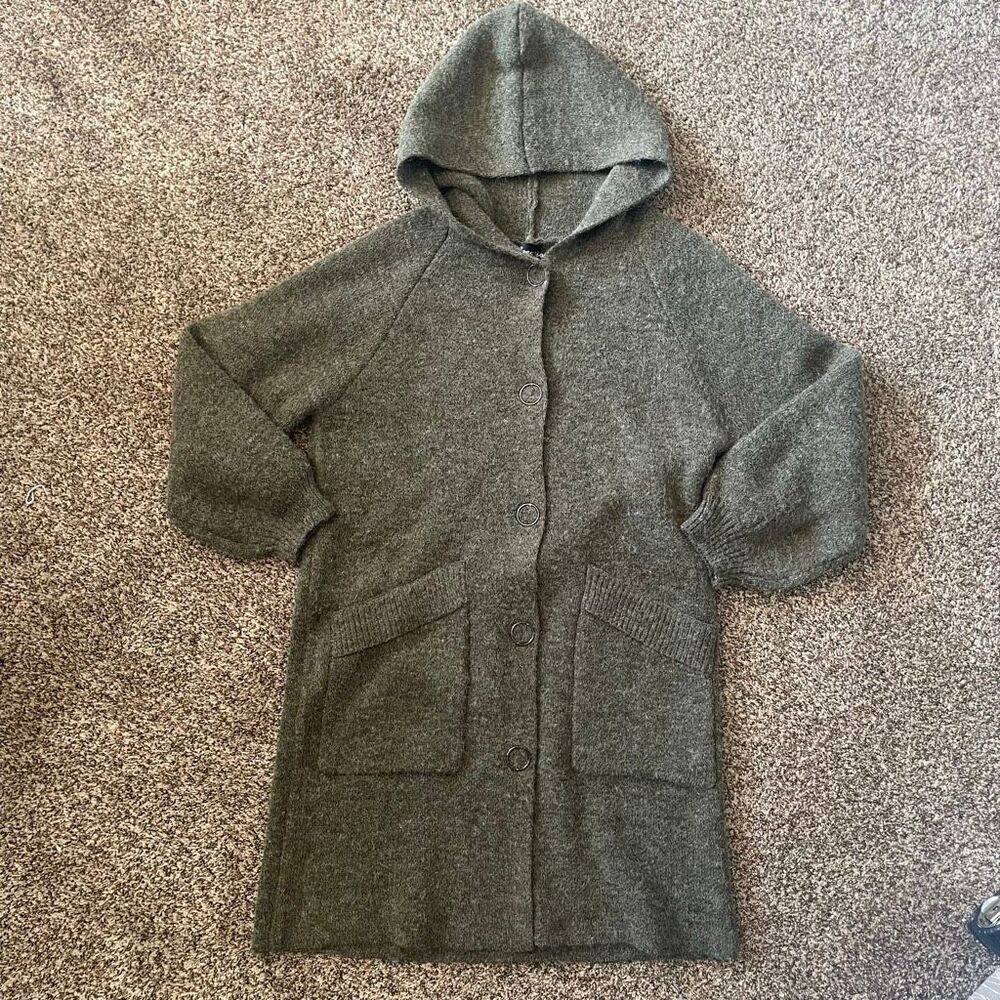 Creation wool/acrylic blend hooded cardigan women’s size Medium